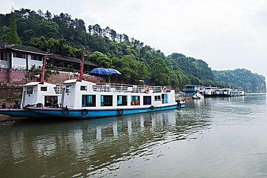 《胶佬模拟器》现已在Steam平台发售 支持中文